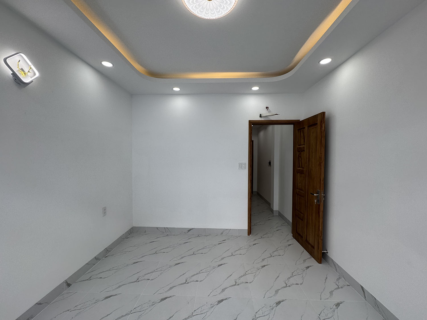 Nhà phố 3 lầu, mới 100% xe hơi đổ cách nhà 10m khu VIP Nguyễn Văn Đậu - Gần Phan Đăng Lưu